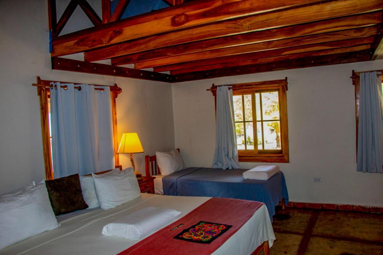 Hotel Santa Catalina Panama Екстериор снимка