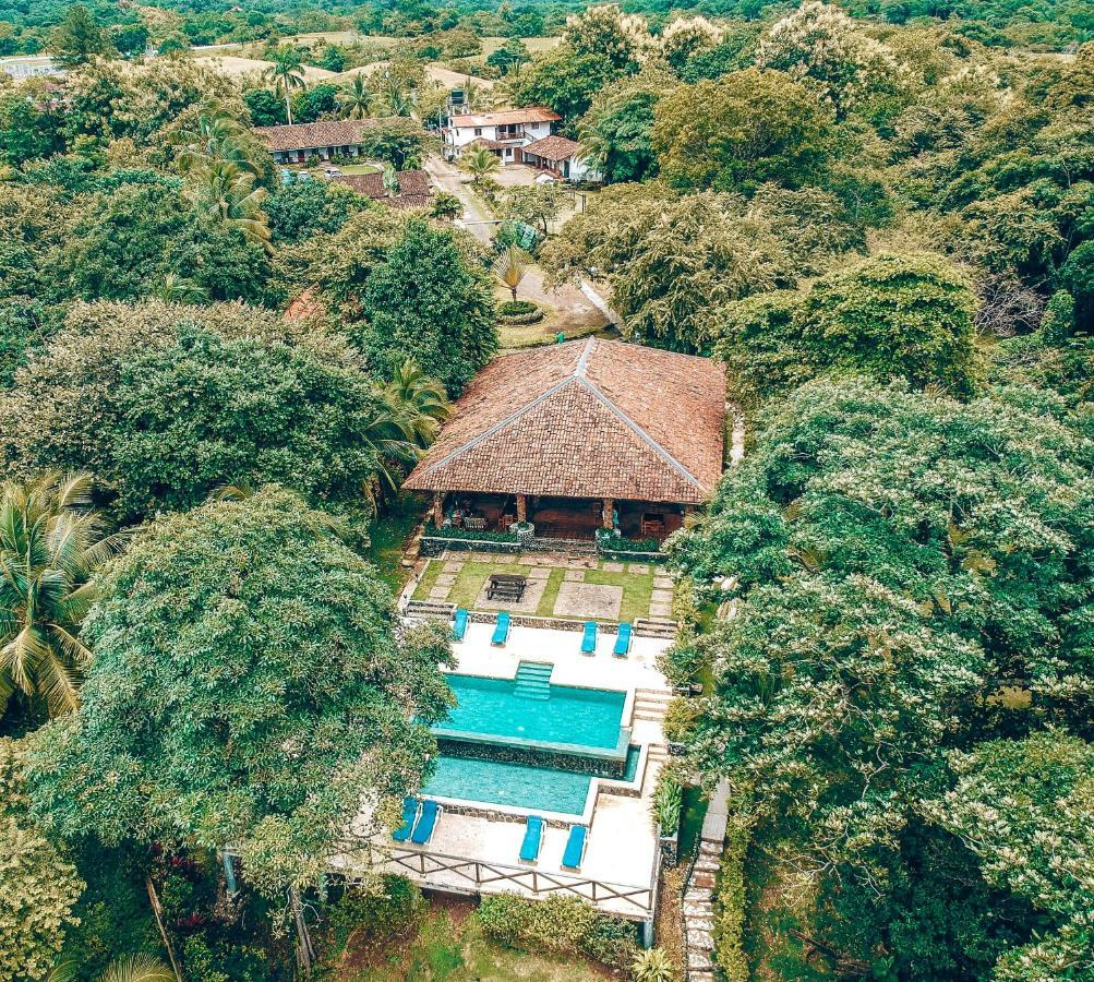 Hotel Santa Catalina Panama Екстериор снимка